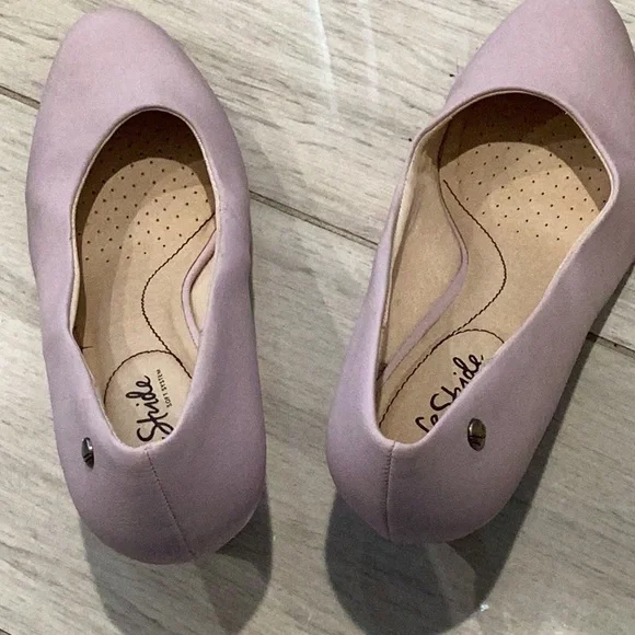 Life Stride Women's Purple Pumps - Picture 3 of 4